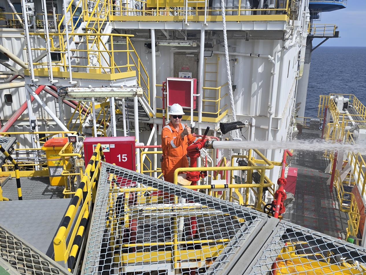 Helideck fire system testing